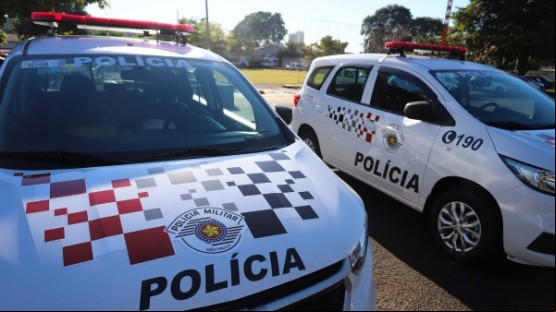No Jardim das Flores, PM usa arma de disparo de choque para prender homem após agressões e ameaças